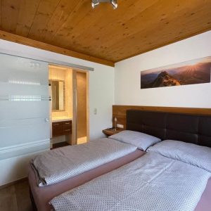 Apt eg neu3